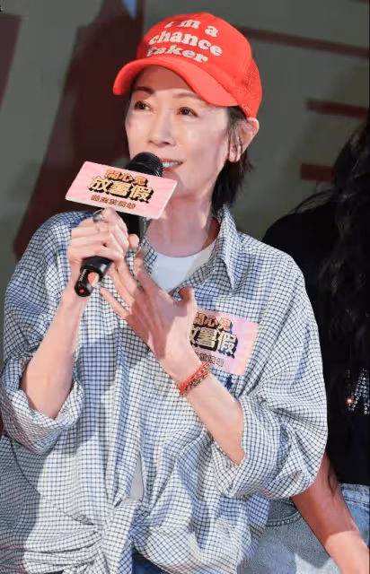 香港一代女神曾迷倒郭富城和千億富豪!如今雙頰凹陷瘦到「脫相」!