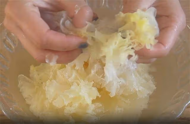 女人常喝這碗湯,補血補氣睡眠好,臉色紅潤有光澤,一覺睡到天亮