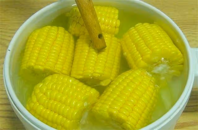 點贊60萬的KFC玉米棒,肯德基老員工教你在家做,味道真的一樣