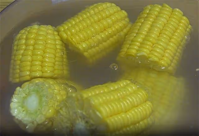 點贊60萬的KFC玉米棒,肯德基老員工教你在家做,味道真的一樣