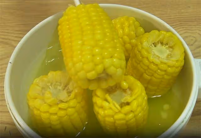 點贊60萬的KFC玉米棒,肯德基老員工教你在家做,味道真的一樣