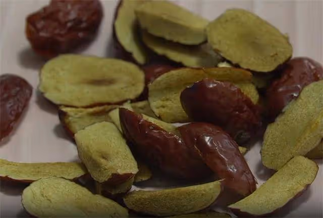 秋冬必喝的一道湯,做法食材都很簡單,潤肺化痰,比燕窩還滋補