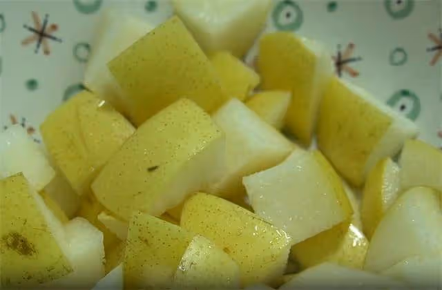 秋冬必喝的一道湯,做法食材都很簡單,潤肺化痰,比燕窩還滋補