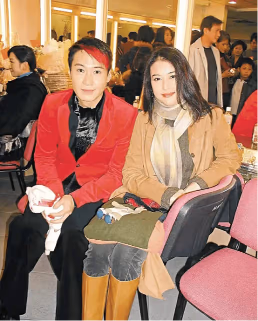周海媚與黎明被多名網民爆料,當年目擊兩人曾拍過拖,惹怒真愛粉現身貼文反擊,希望尊重逝者