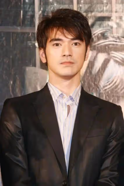 男神金城武近況曝光!疑似學做新農人種田,曾被曝出婚訊