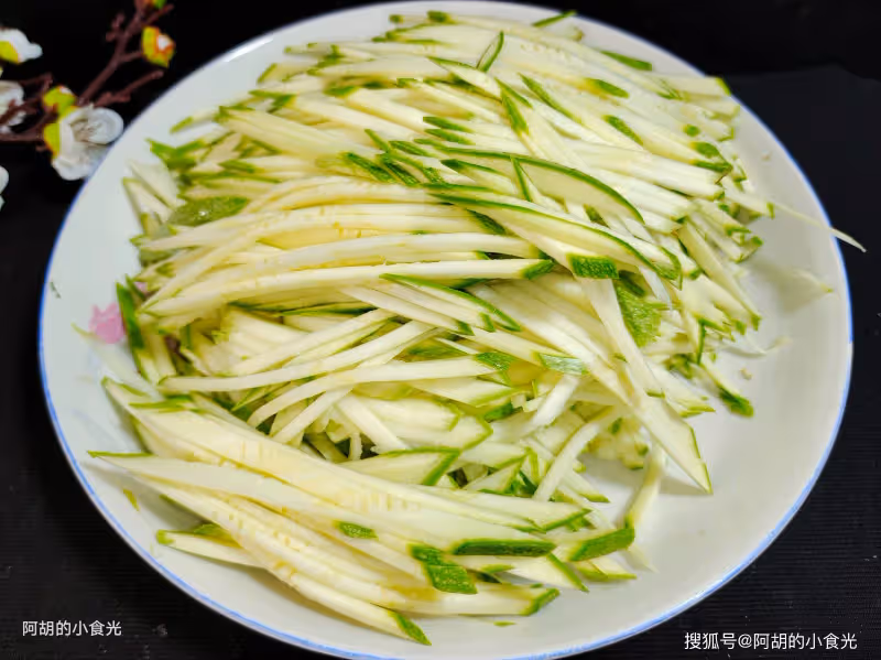 大魚大肉靠邊站,天冷最該吃這菜!隨手一煮就鮮透了,菜嫩湯鮮、滿口好味