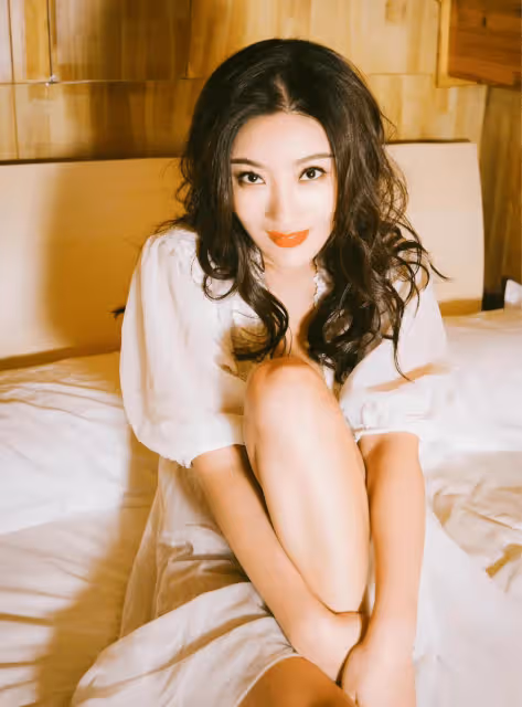 這也太饞人了!王李丹妮,這身材著實飽滿啊!