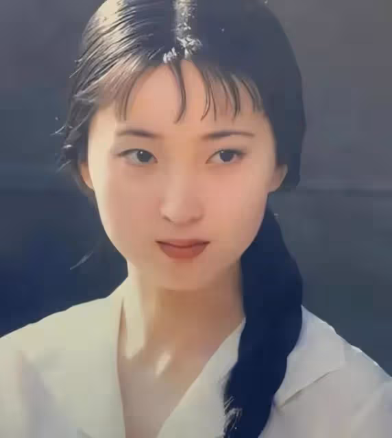 紅樓夢林黛玉扮演者陳曉旭，生前一件怪事，死前一件怪事