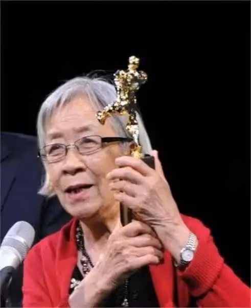 又一位德藝雙馨老戲骨去世！享年95歲，最後露面精神矍鑠