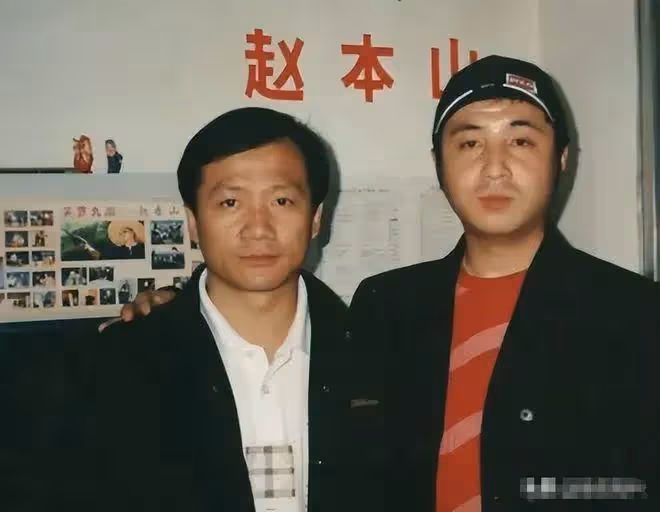 這次55歲謝廣坤「底褲被扒光」，前前妻孫小雨的話，終於有人信了