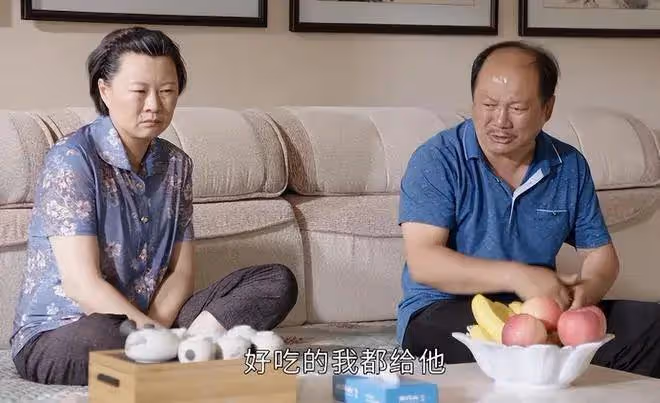 這次55歲謝廣坤「底褲被扒光」，前前妻孫小雨的話，終於有人信了