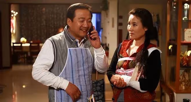 這次55歲謝廣坤「底褲被扒光」，前前妻孫小雨的話，終於有人信了
