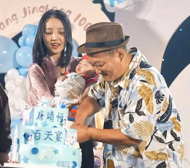 這次55歲謝廣坤「底褲被扒光」，前前妻孫小雨的話，終於有人信了