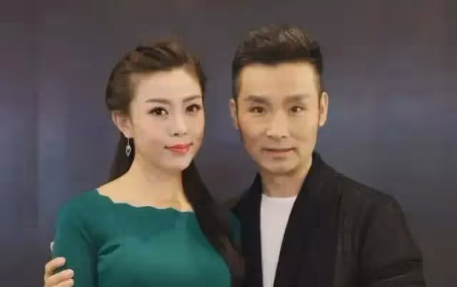劉和剛:眾目睽睽下跪蔣大為,娶小10歲世界小姐,如今怎樣了?