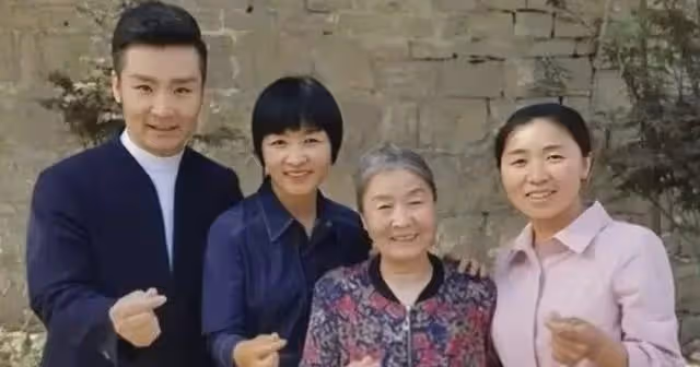 劉和剛:眾目睽睽下跪蔣大為,娶小10歲世界小姐,如今怎樣了?
