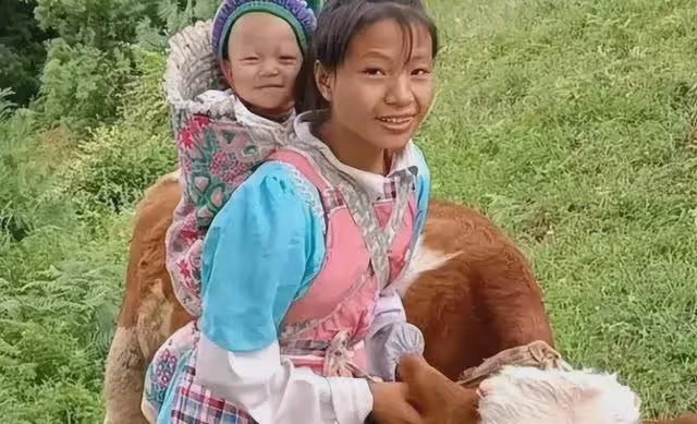 近年來「賣慘塌房」的百萬網紅,沒有一個是無辜的!你認識幾個?