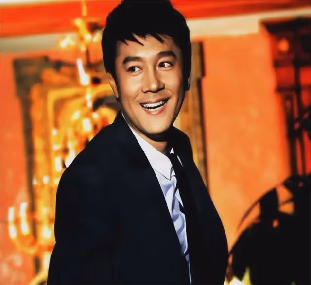 蔡國慶妻子罕見曝光,長這麼漂亮,難怪一直不肯不公開