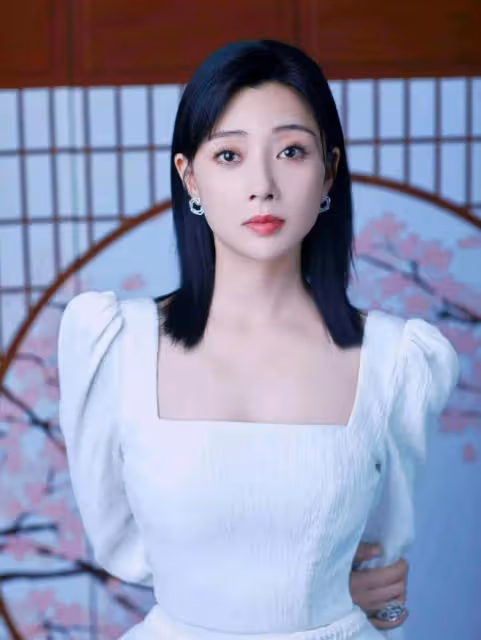 歲月不敗美人!年過四十,這8位女星風韻更勝往昔