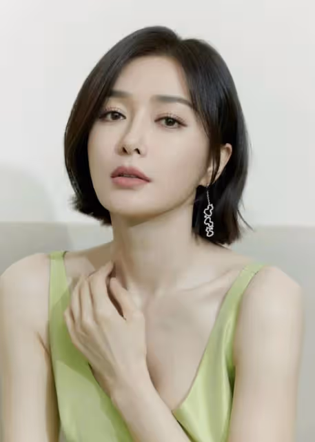 歲月不敗美人!年過四十,這8位女星風韻更勝往昔