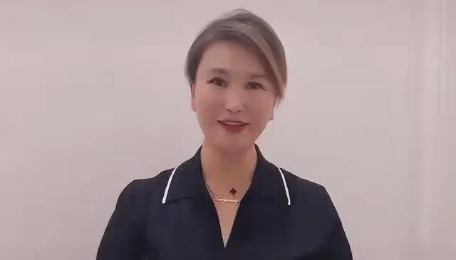 王茜:嫁大23歲導演,結婚9年丈夫去世後,守寡7年完成丈夫遺願