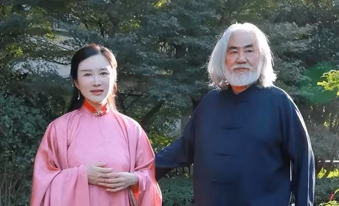 好心疼！張紀中妻子順產轉剖腹產，打7小時催產針無效緊張到哭