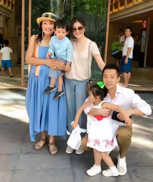 大S豪車拍賣失敗!僅1人出價被流拍,車子被法院直接拖走