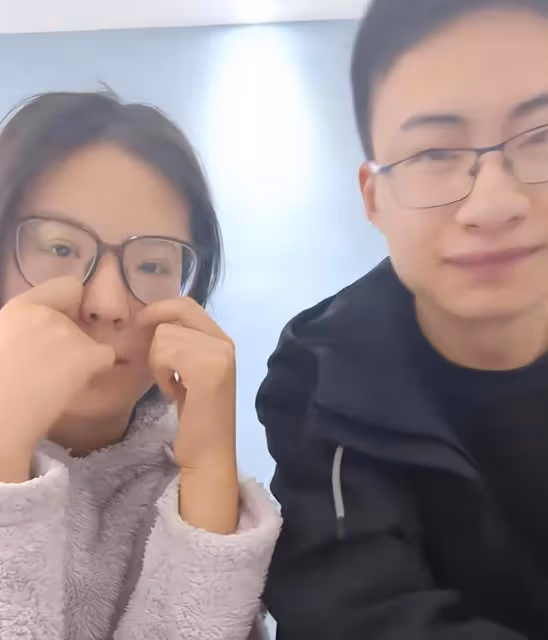 龐眾望帶女朋友現身,他們日常互動很暖心,他很懂得照顧女友