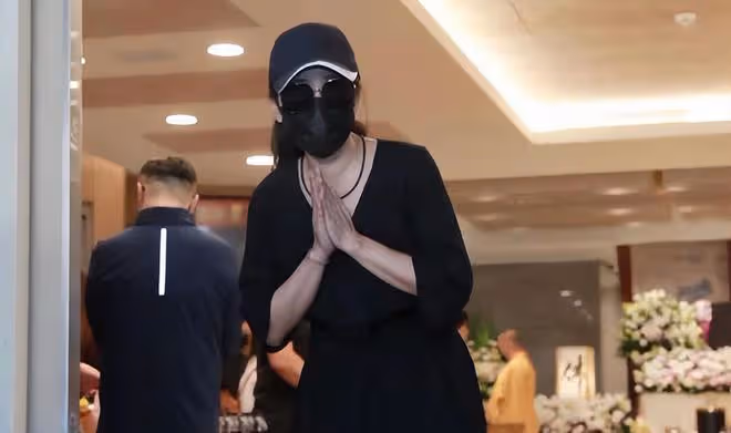 汪建民告別儀式遺照曝光:陳為明含淚送別,胞妹出面鞠躬致意