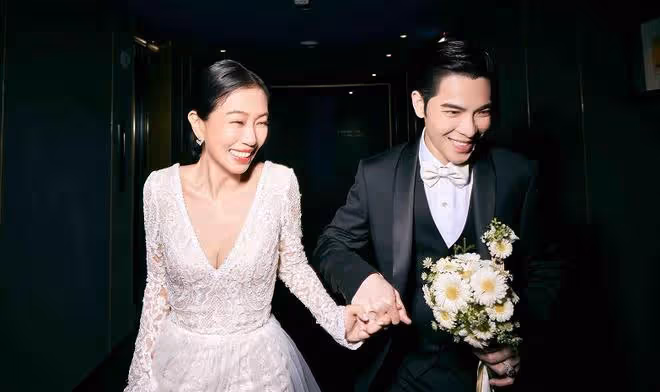 蕭敬騰婚禮現場:深情告白3分鐘,13.33克拉鑽戒別有心意