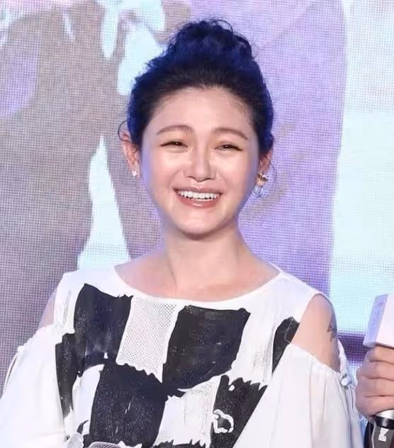 張蘭否認拖欠大S孩子撫養費,不欠孫兒一分錢,反勸大S要自律自愛