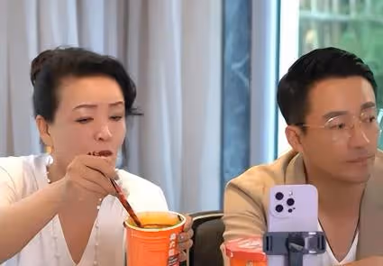 張蘭否認拖欠大S孩子撫養費,不欠孫兒一分錢,反勸大S要自律自愛