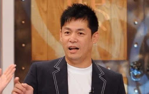 汪建民葬禮不擺花籃花圈,靈堂布置一切從簡,骨灰入公墓安葬