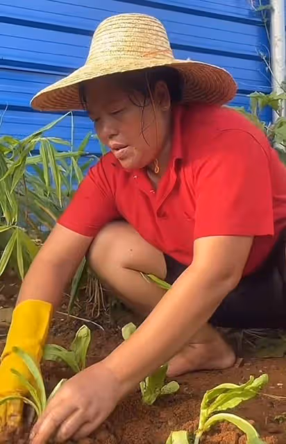 全紅嬋:給媽媽買金鐲子金項鍊,全媽驕傲展示,幸福寫在臉上