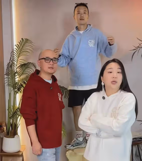 靠離婚走上人生巔峰，這兩口子也太會玩了