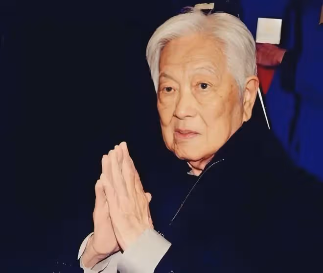 婚外情16年才離婚,88歲前妻霸氣回歸,手撕80歲「小三」不留情!