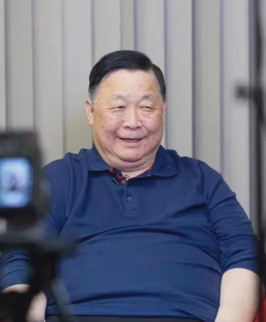TVB老戲骨老年住護老院,替長女還債換來絕情,內地女友沒來探望