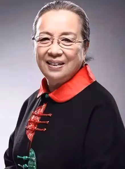 「容嬤嬤」年輕時的樣貌,比范冰冰和楊冪還美