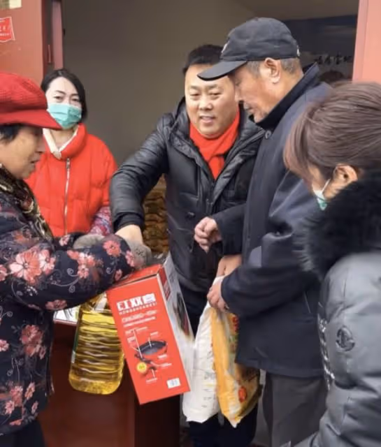 劉大成:從窮小子逆襲歌手,成名後發誓不拋棄妻子,他做到了嗎?