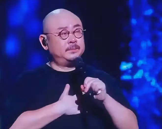 真低俗還是假專業?一場演唱會,揭開刀郎真實處境,難怪他們力挺