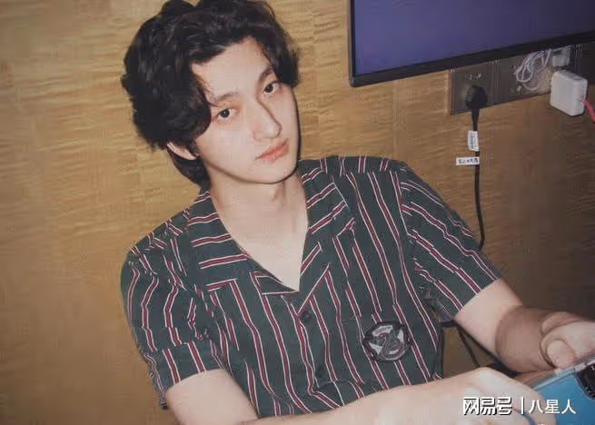 哈妮克孜戀情曝光!曾被陳赫包養,和黃曉明傳緋聞,現戀上小鮮肉