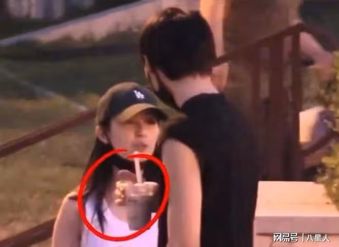 哈妮克孜戀情曝光!曾被陳赫包養,和黃曉明傳緋聞,現戀上小鮮肉
