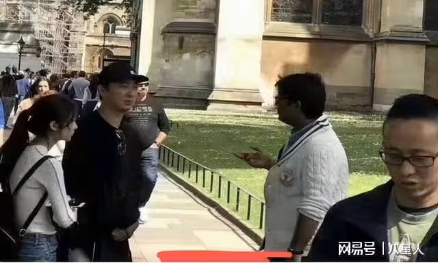 王思聰和豆得兒復合?女方IP往返日本倫敦,懶懶立馬同居宣示主權