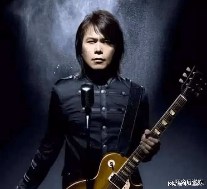 神來之筆!伍佰演唱會上以梗還梗暗諷葉珂,現場氣氛瞬間被點燃