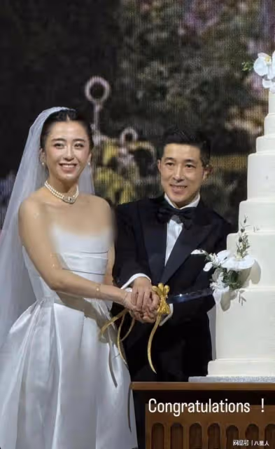 大咖雲集!湯鎮業31歲女兒結婚,苗僑偉劉嘉玲到場,劉德華另類現身