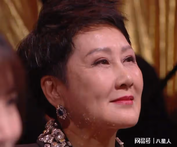 金鷹獎這一夜!人情冷暖咖位高低,在趙麗穎身上體現得如此淋漓盡致