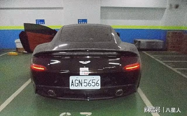 大S出手了!強制拍賣汪小菲1680萬跑車,車內長霉斑,細節圖被曝光
