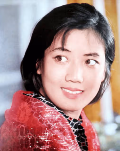 21歲爆紅的李秀明,離婚又再婚,移居加拿大後隱退,70歲過得如何?