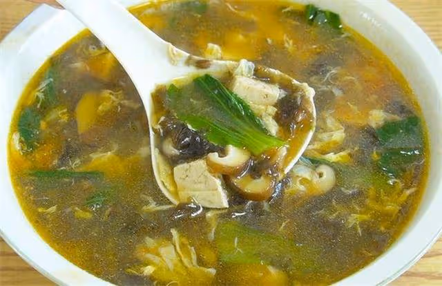 天冷又乾燥,我家常做這鍋湯,6塊錢能做一大鍋,營養開胃又暖身