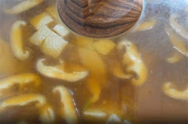 天冷又乾燥,我家常做這鍋湯,6塊錢能做一大鍋,營養開胃又暖身