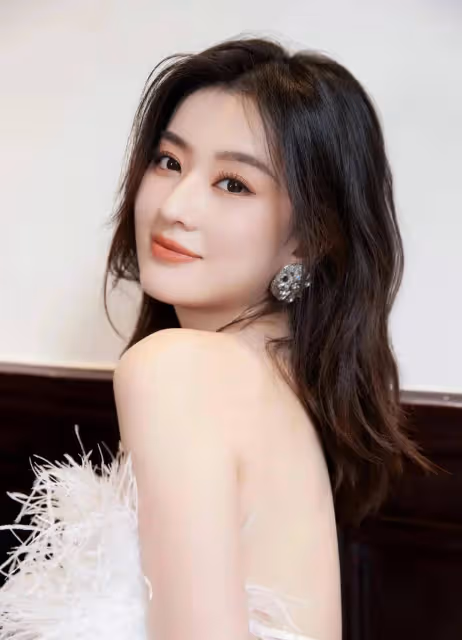 喬欣被曝嫁入500億豪門並備孕!大嫂是廣州女首富千金